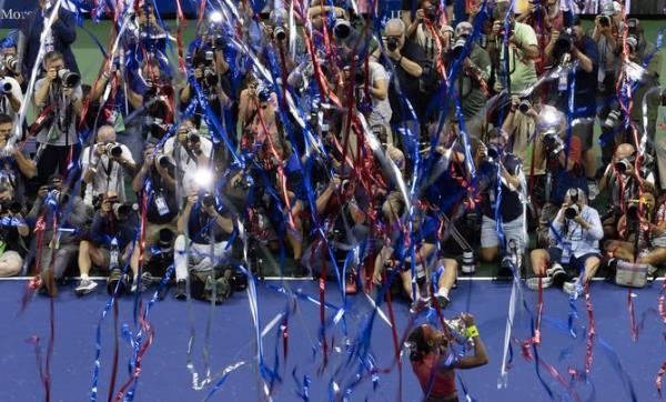 Coco Gauff takes in the crowd after winning the US Open. 